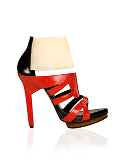 Ana Locking Shoe