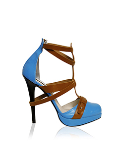 Ana Locking Shoe