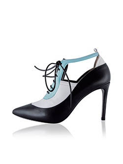 Ana Locking Shoe