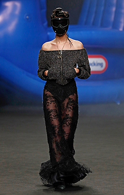 Look 09