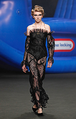 Look 12