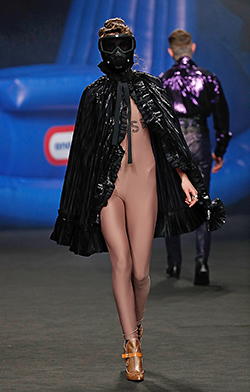Look 19